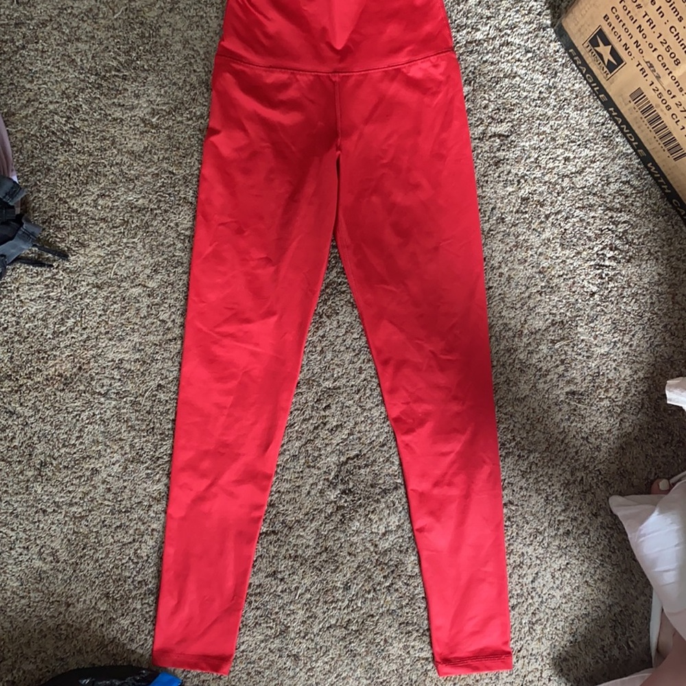 Shiny red aerie size small leggings